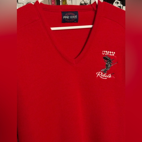 VTG UNLV Rebels Sweater - Picture 2 of 7